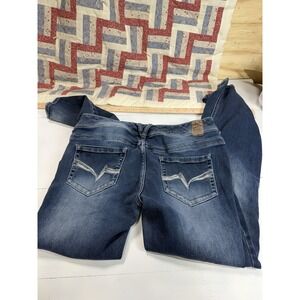 Vanity Jeans Womens 34x30 Blue Denim Curvy Medium Wash Logo Patch